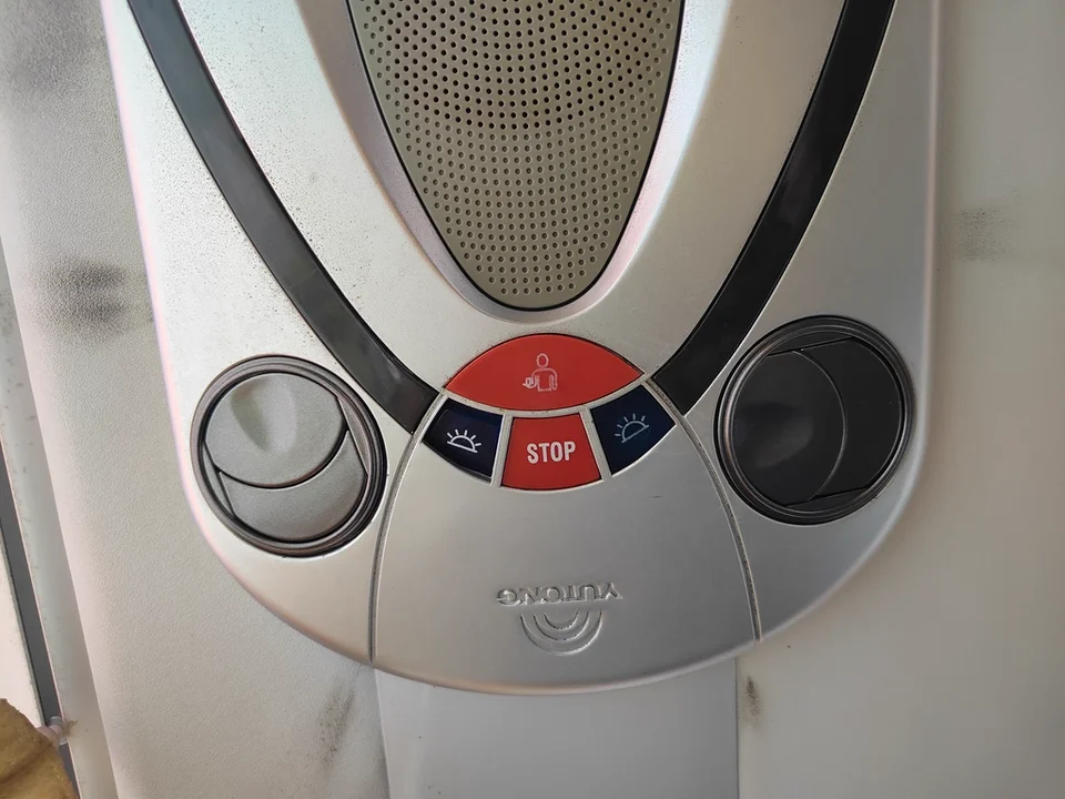 

20 шт. Вентиляционные решетки для кондиционеров автобусов, верхние вентиляционные решетки для пассажиров, внешний диаметр 52 мм, внутренний диаметр 49 мм.