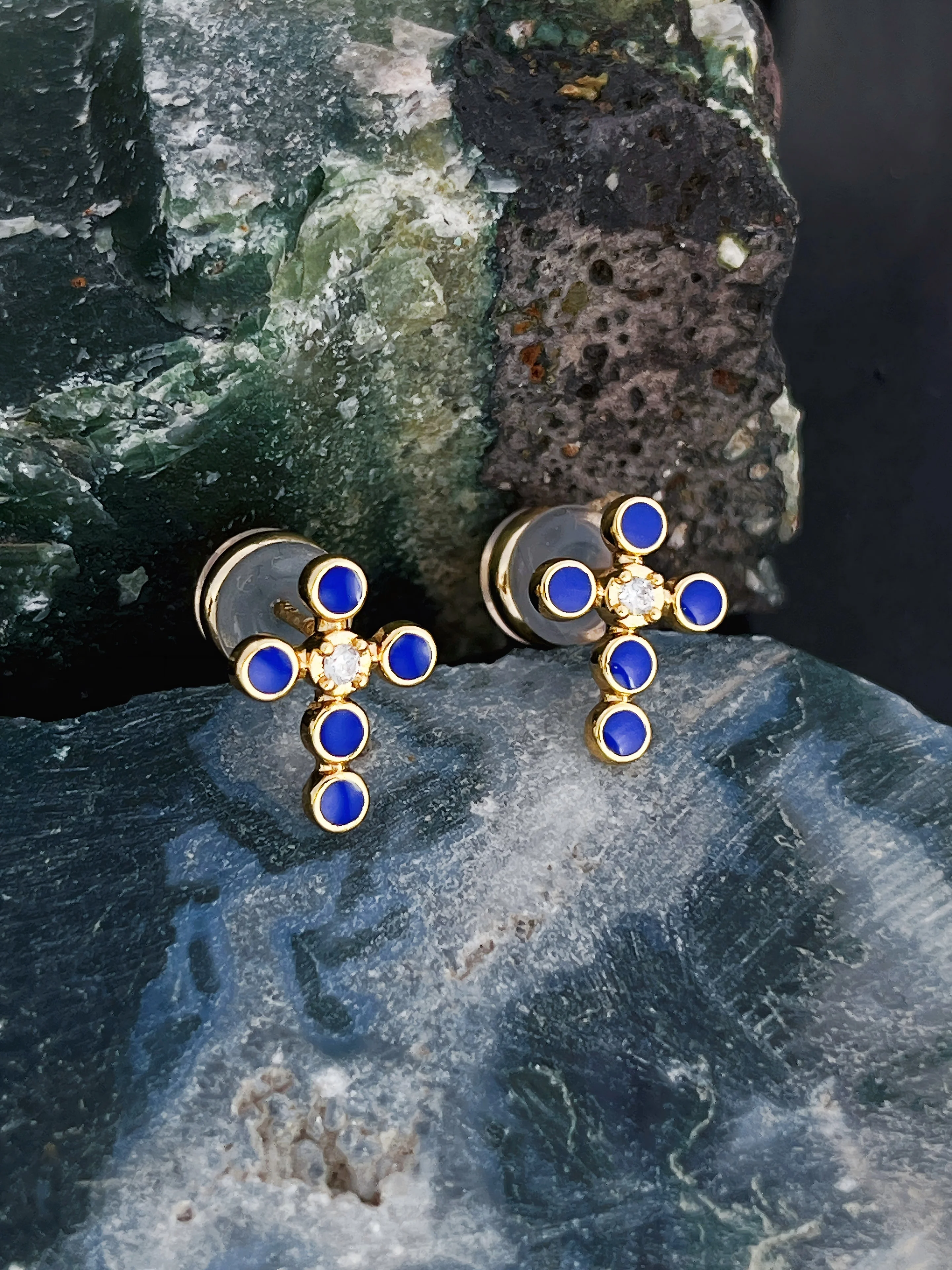 أوروبا والولايات المتحدة المتخصصة عبر الحدود شخصية المينا الحد الأدنى الأقراط الاستخدام اليومي للمجوهرات عالية المستوى متعددة الاستخدامات