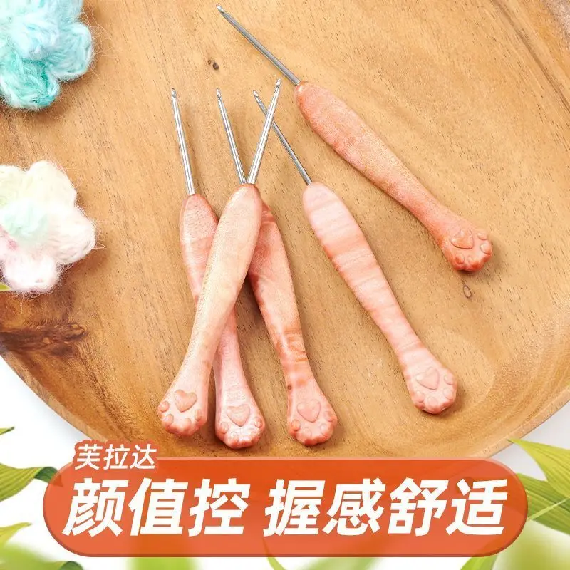 

Cat Claw Pink Colorful Wood Handle Crochet Needle Hand Weaving DIY Micro Hook Claw Crochet Yarn Tool