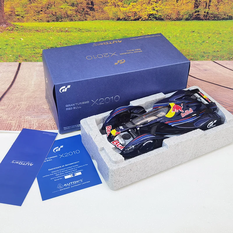 AUTOART 1:18 RED BULL X2010 GT5 game version of car model Static alloy car model collection gift to friends and relatives 18108