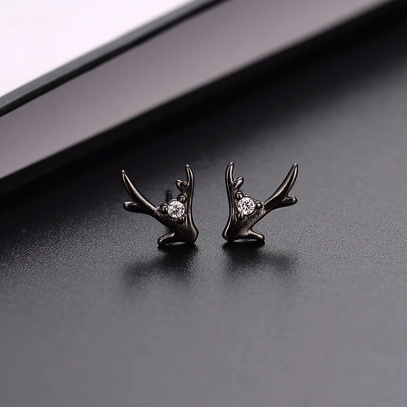 S3420 Fashion Jewelry Black Deer Antler Stud Earrings Rhinestone Niche Design Cute Elk Earrings