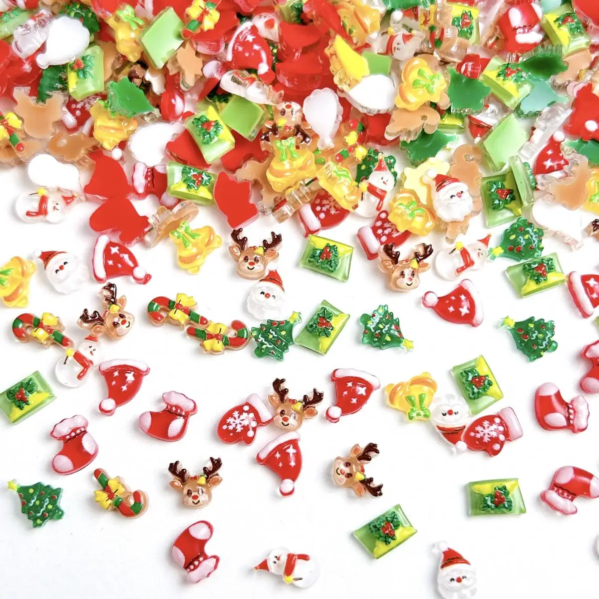 

50PCS Christmas Series 3D Resin Santa Claus Reindeer Nail Art Decoration Cute Cartoon Bell Snowman Nail Charms For Manicure DIY