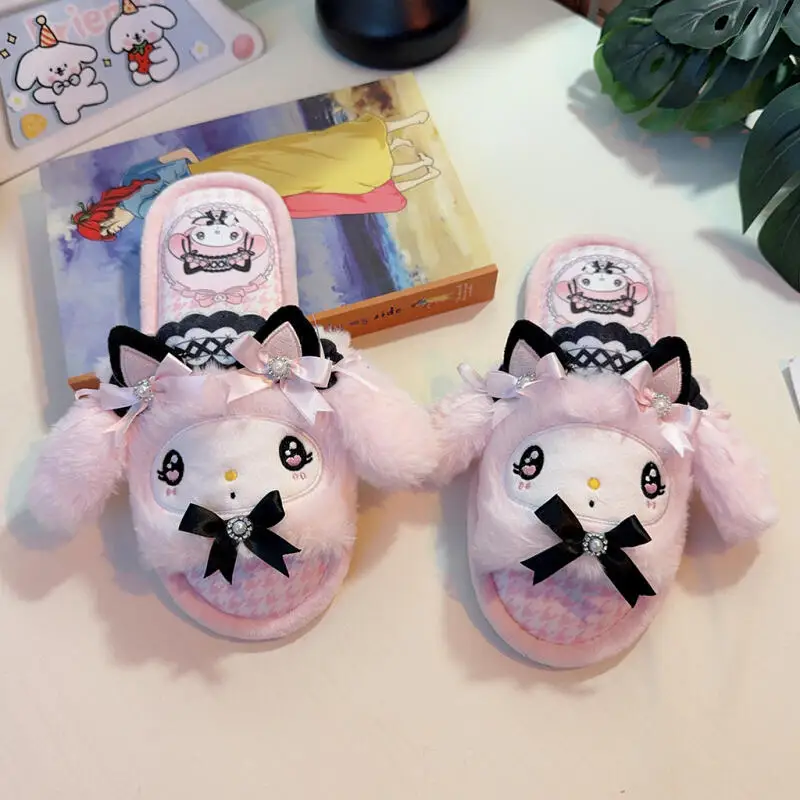 لطيف الكرتون Kawaii Sanrioed Kuromi بلدي ميلودي سينامورول مرحبا كيتي لوليتا النعال أحذية المنزل المضادة للانزلاق النعال الطابق الأحذية