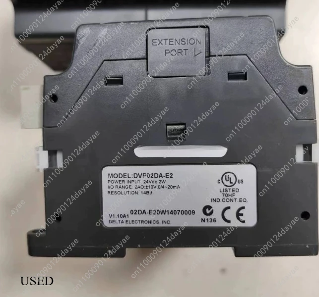 

1 шт. Модуль вывода данных DVP02DA-E2, аксессуары