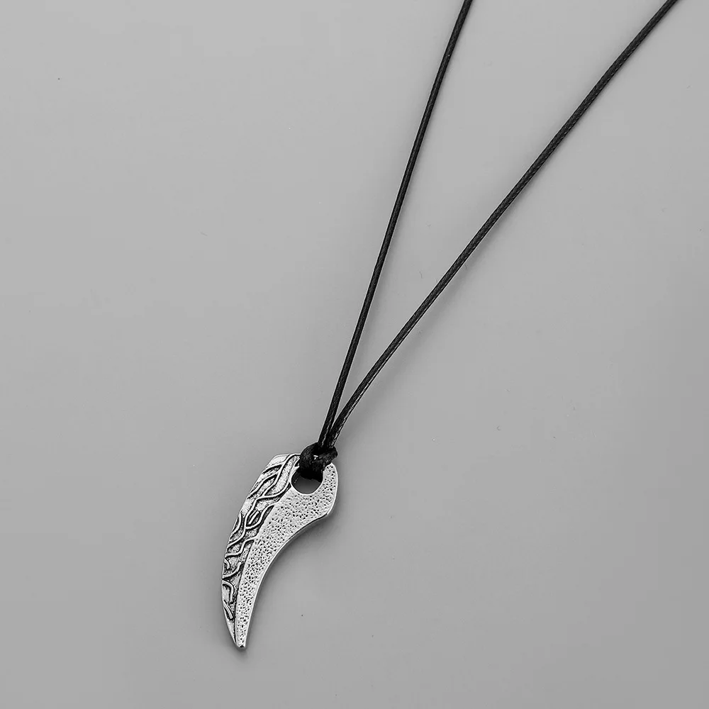 Vintage Punk Wolf Tooth Pendant Necklace Black Rope Neck Chain for Men Lucky Friendship Gifts Male Neck Jewelry Accessories New