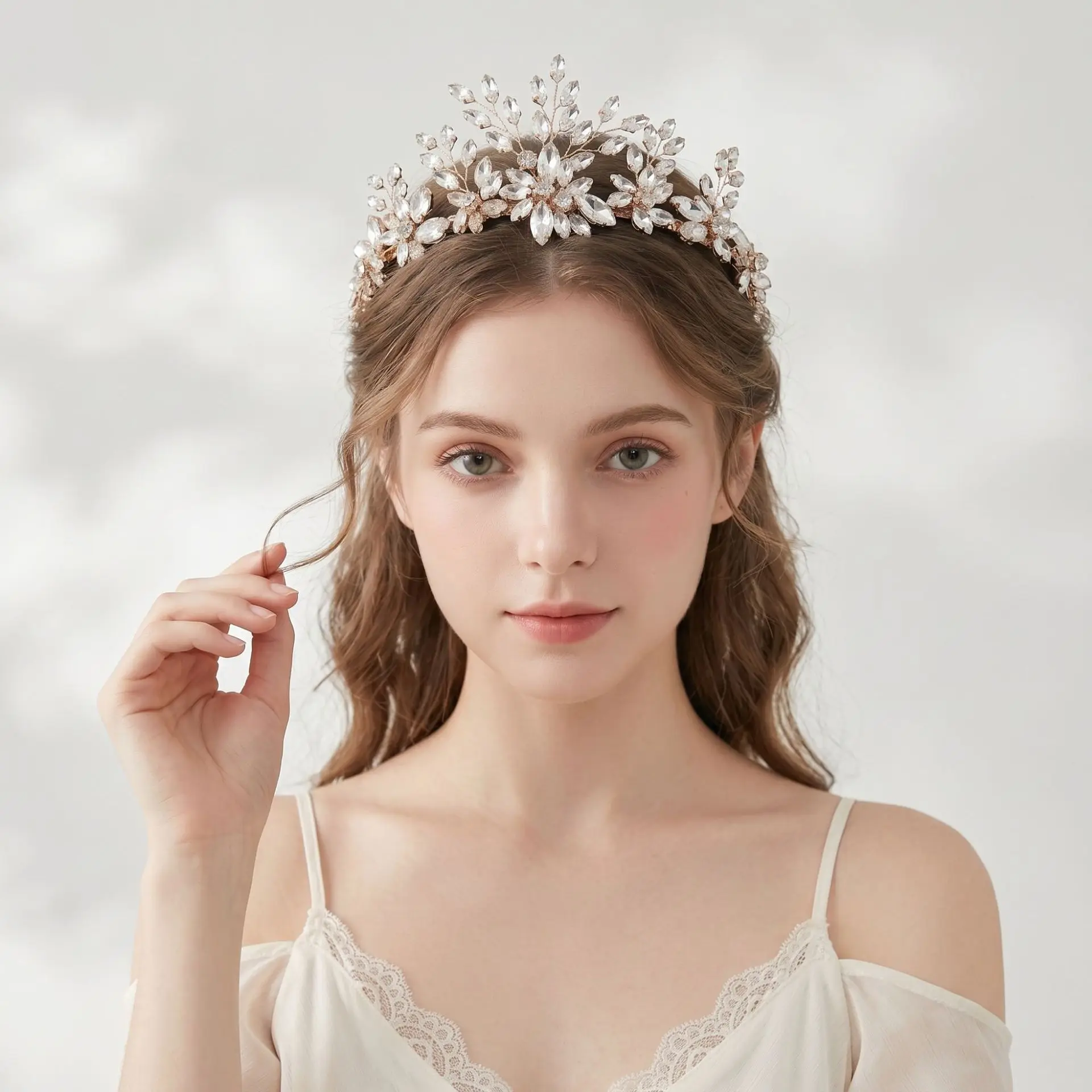 SLBRIDAL Handgefertigte Kristall-Strass-Perlen Blumen-Blatt Braut-Tiara Stirnband Hochzeitskrone Haaraccessoires Damen Mädchen Schmuck – Detail 8