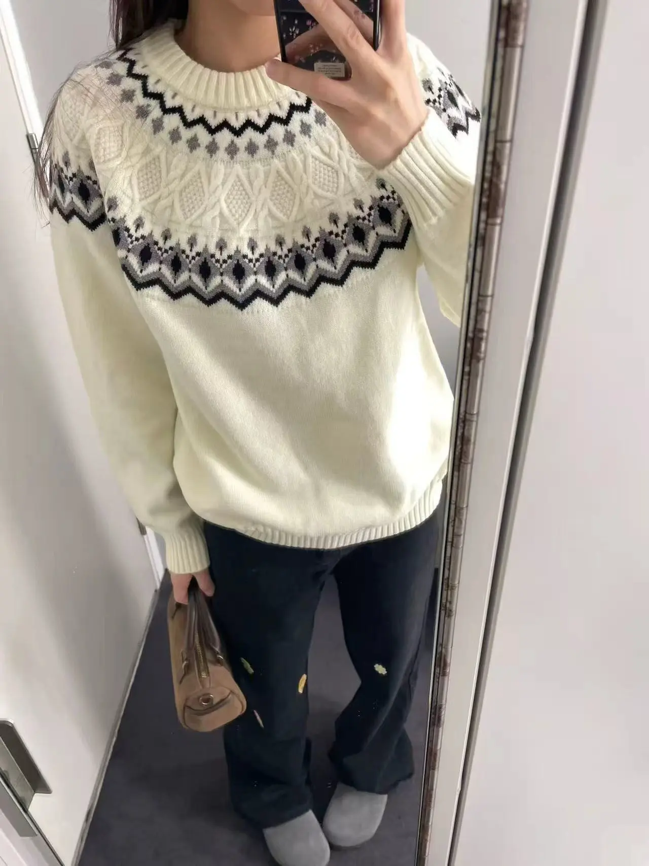 

Fairy Island Forest System Women's Knitted Sweater Autumn Winter New Lazy Sle Overhead White Top Small Size round Ne Long...