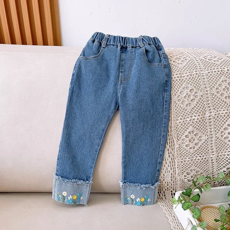 

2025 autumn new girls embroidered elastic slim-fit jeans flanged Korean version of spring and autumn little girl small foot pant