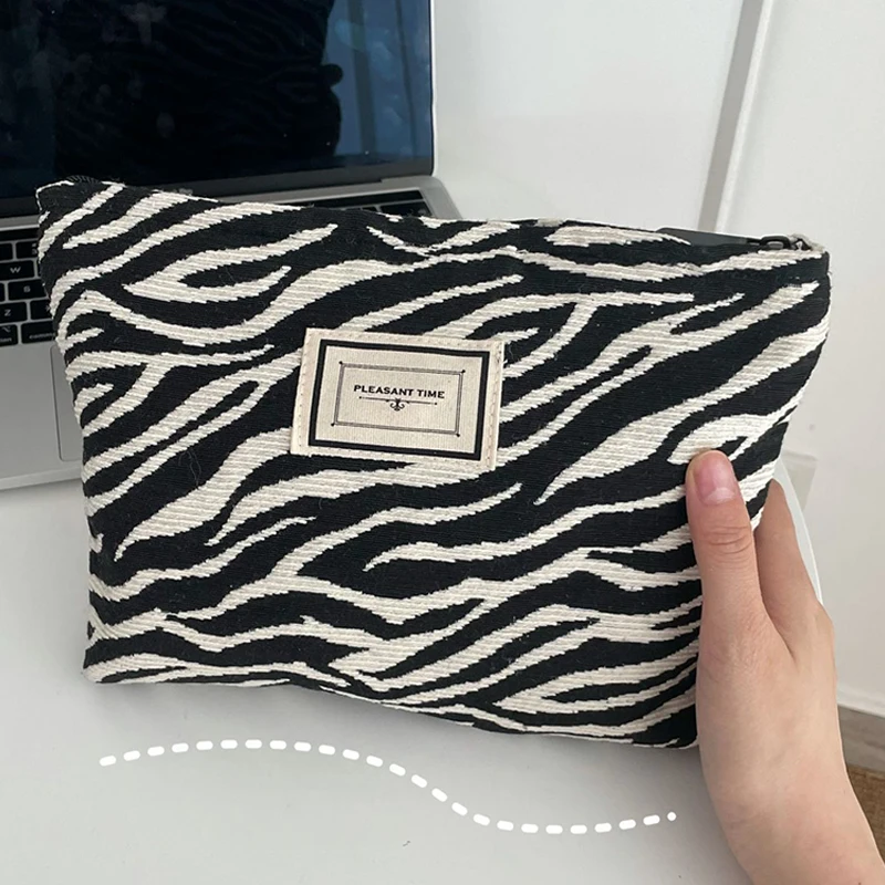 Bolsa de cosméticos con estampado de cebra para mujer, bolso de mano grande, organizador de maquillaje, bolsa de cosméticos coreana, lindo estuche de aseo y belleza