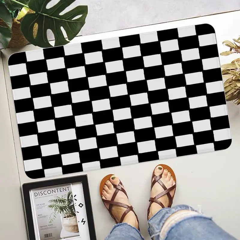 

Black and white chess printed facecloth floor mats bathroom decorative carpet non-slip living room kitchen entry welcome mat