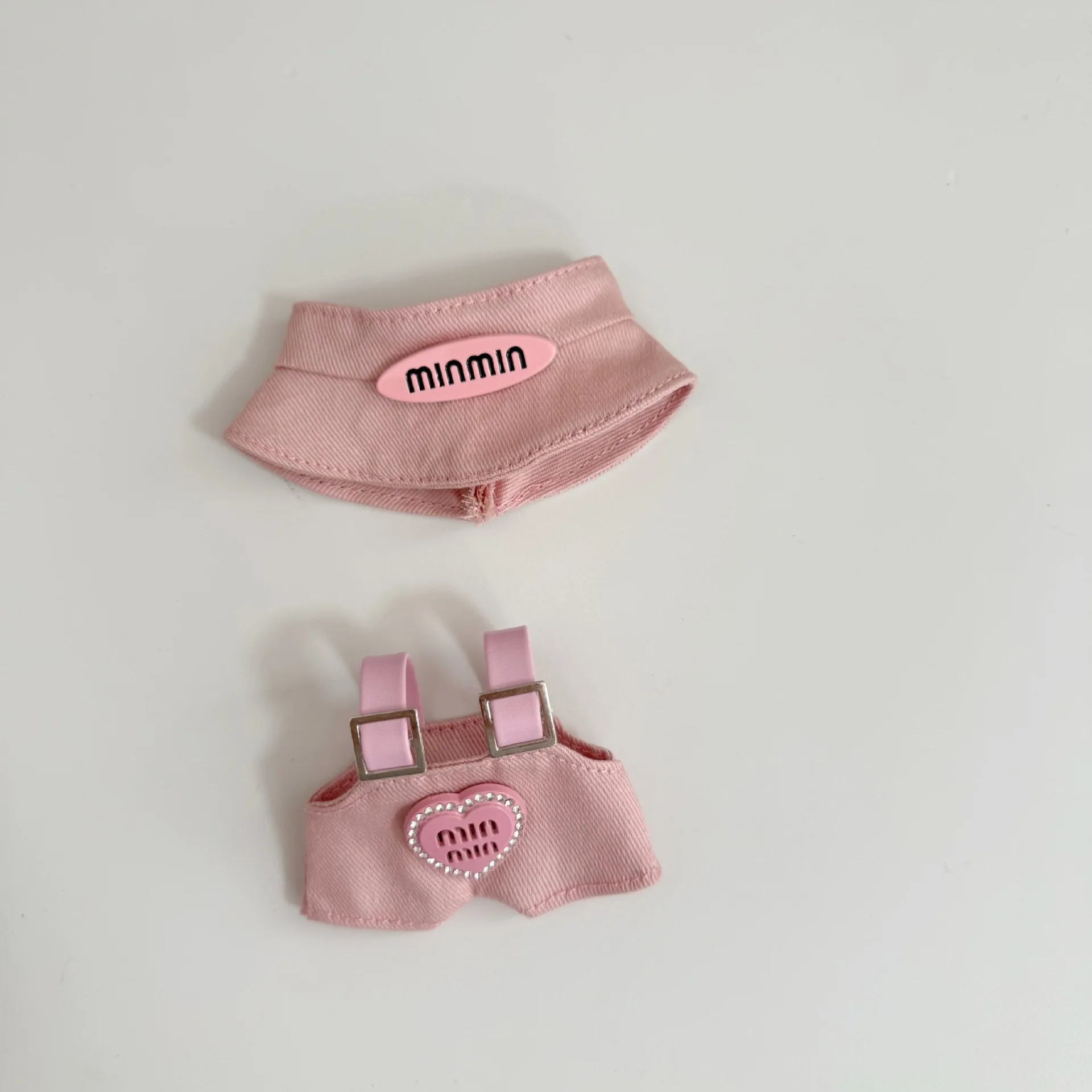 Mini-Labubu-Kleidung der 4. Generation, Mini-Version, Labubu-Kleidung der vierten Generation, Herz-Passwort, Lederhose