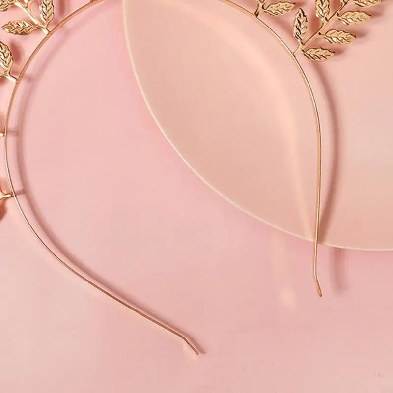 P88A Golden Elegant Leaves Headband Model Show Wedding Hair Hoop for Bride