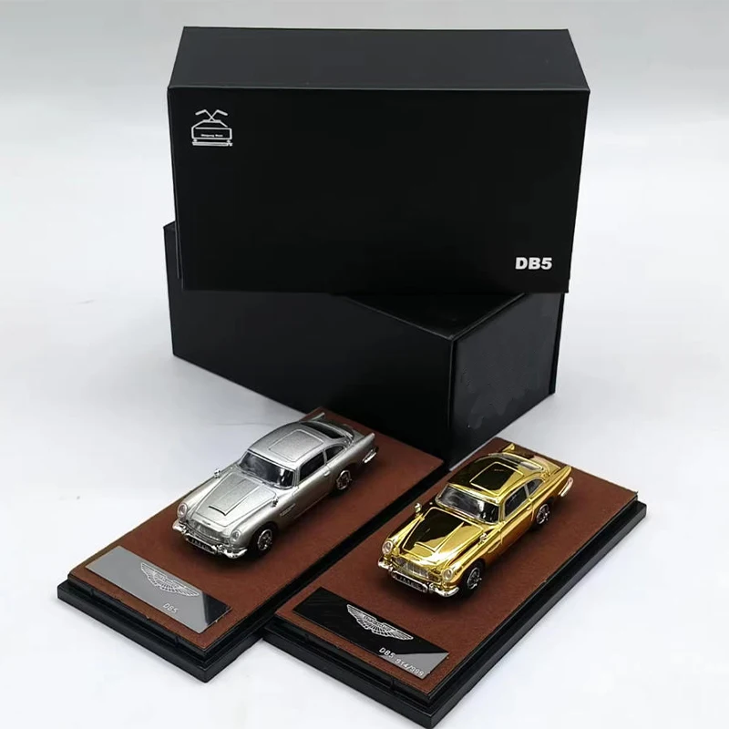 

Diecasts 1:64 Scale DB5 Simulation Alloy Car Model Toy Vehicles Miniature Static Display Collectible Gift Souveinir