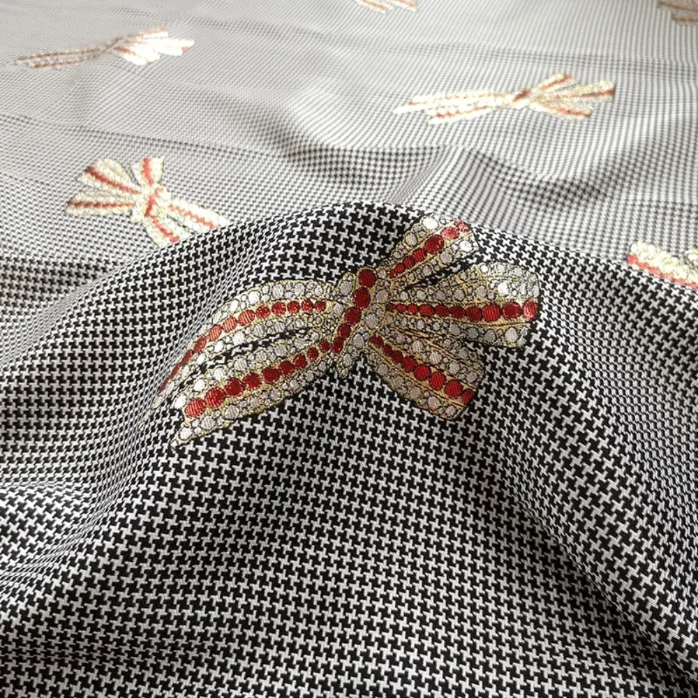 

Окрашенная в пряжу жаккардовая ткань с золотым шелковым узлом для юбки, пальто, одежды, костюма, ткань для ветровки, высококачественный швейный материал