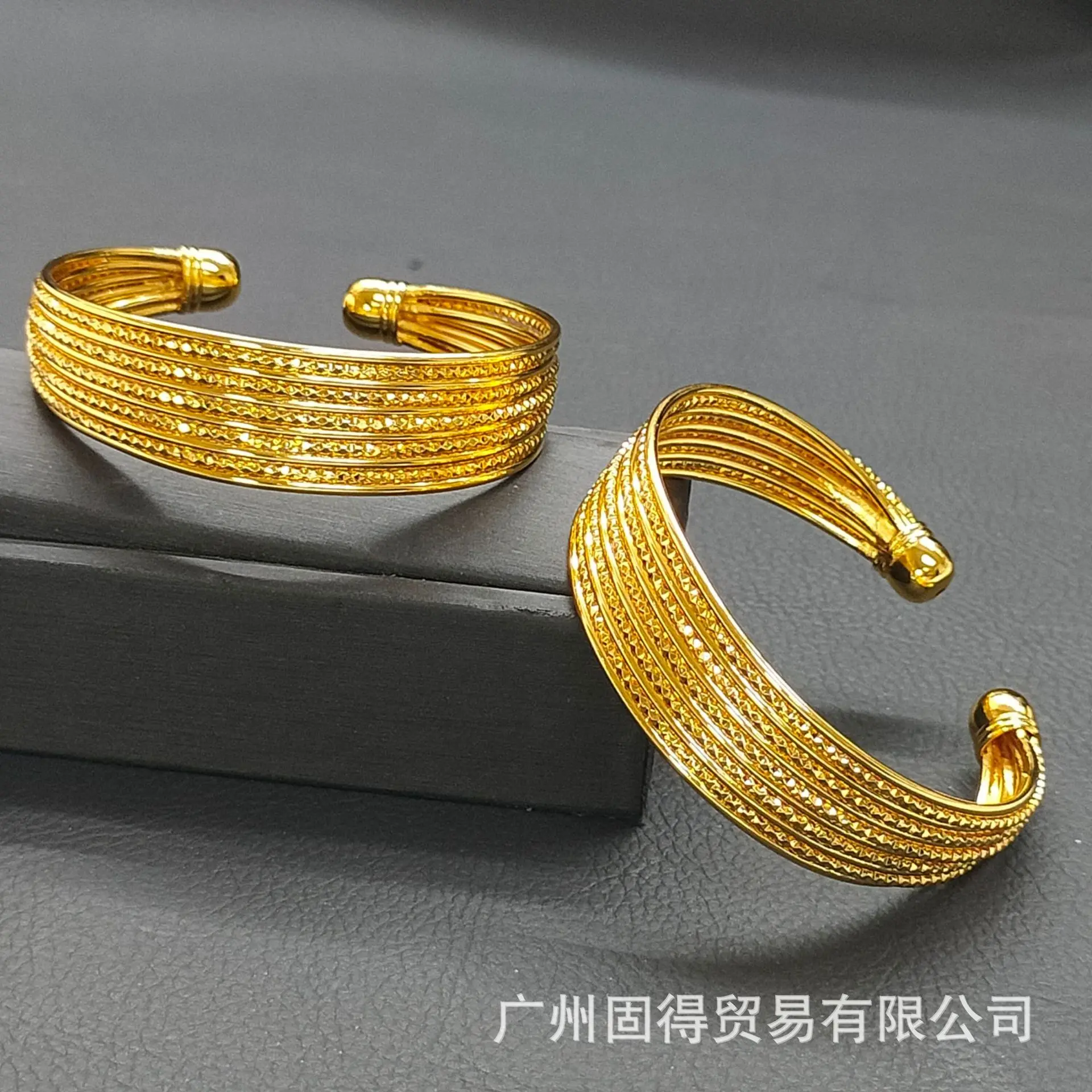 Dubai 24k Circle Fine Vietnam Sand Gold Bohemian Coil Women's Brass Gold Plated Multi-Circle Bracelet