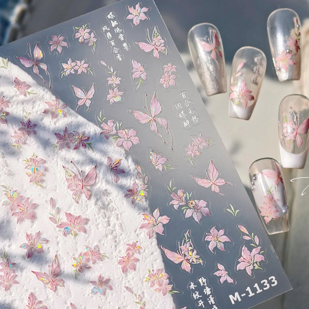 Erröten Schmetterling blühende Lilie Blumen elegante Gold gestempelt 5D Nail Art Aufkleber Blütenblätter selbstklebende Maniküre Aufkleber DIY