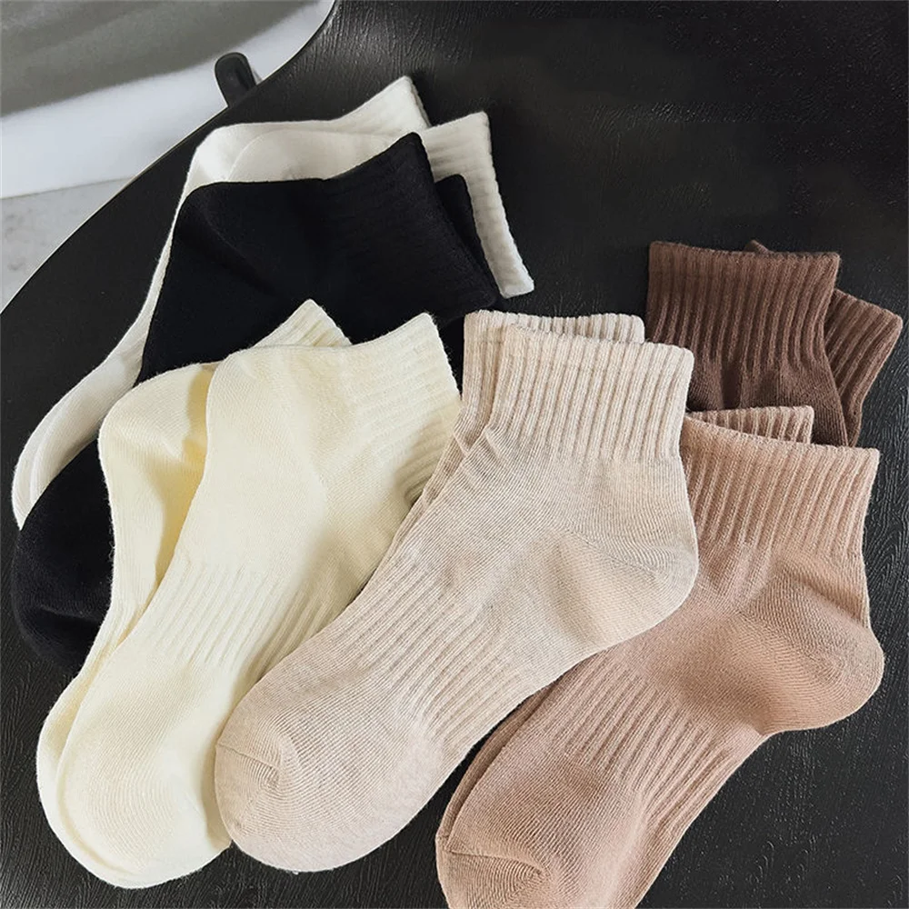 

Autumn Winter Thickened Mid Length Short Socks Women'S Cotton Socks Ins Fashion Versatile Solid Color Simple Men'S Sports Socks