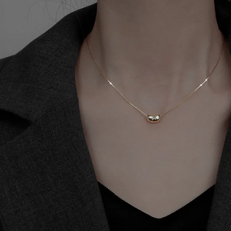 2026 Stainless Steel Necklace Korean Acacia Bean Pendant Collarbone Chain Internet Celebrity Simple Temperament Choker Cold