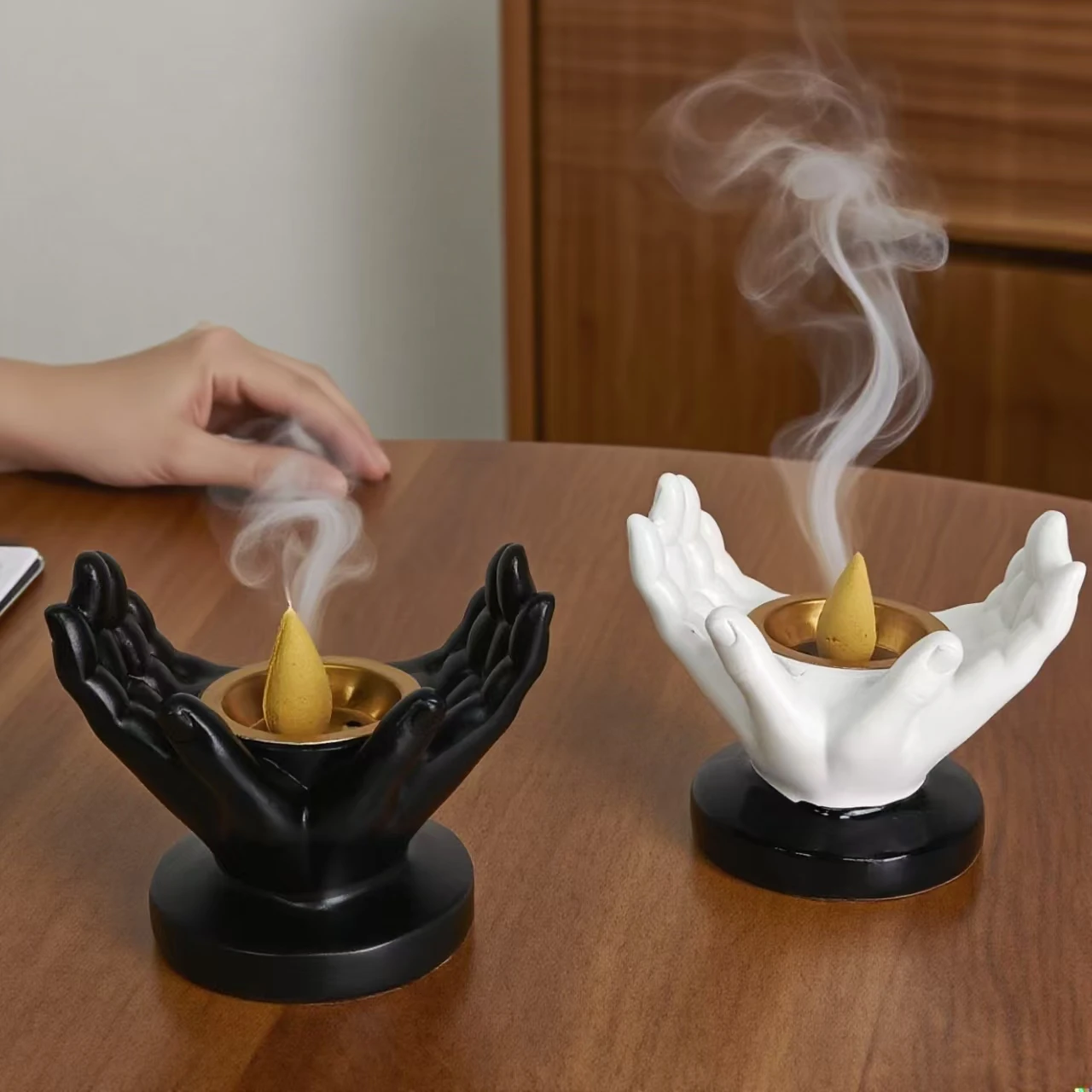 Brûleur d'encens créatif en forme de main de bouddha, décoration artistique de salon/chambre à coucher, cadeau artisanal en résine unique, ajoute une élégance et une atmosphère Zen vers l'espace, cadeau de vacances parfait, 1 pièce
