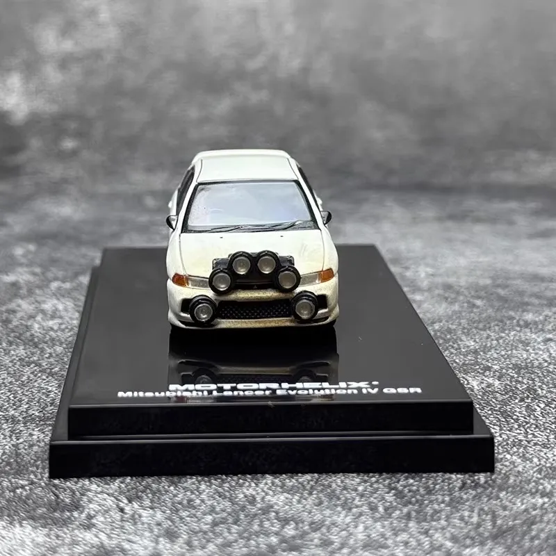 MH 1/64 ميتسوبيشي لانسر EVO IV نسخة الموحلة مع منافذ سبيكة سيارة نموذج غرفة عرض نموذج محاكاة جمع سيارات الصبي هدية