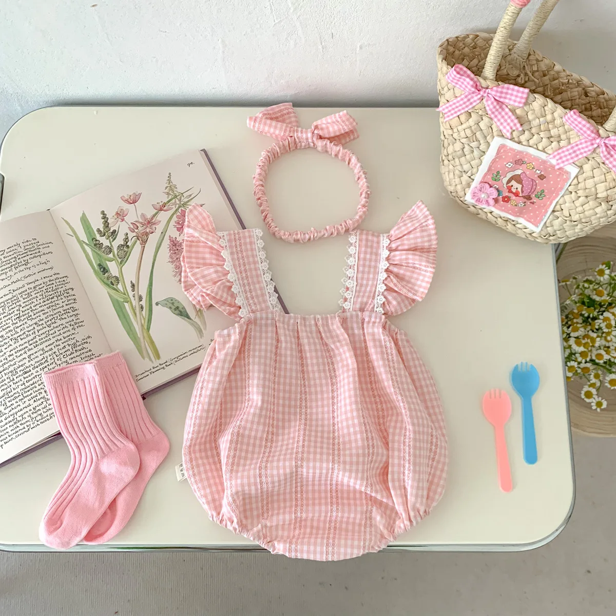 Baby Girls Sleeveless Embroidery Rose Sweet Pink Romper + Headband Suit Newborn Onesies Jumpsuit Summer Baby Clothes Set