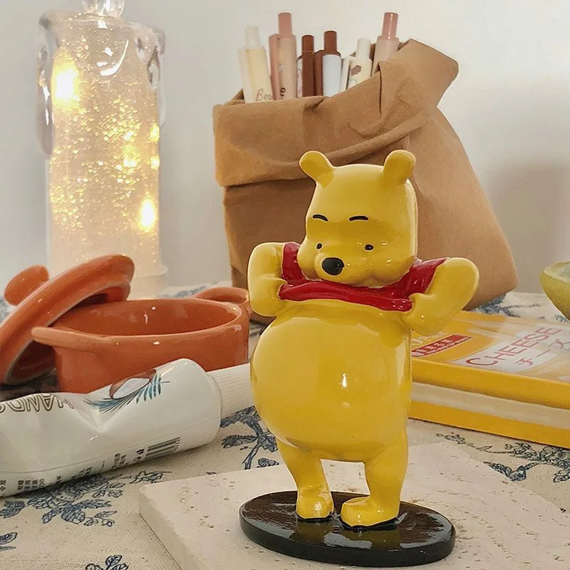 Kawaii Disney wiewiórki Winnie Pooh Bear zabawki figurki akcji ozdoby z żywicy Anime dekoracja domu prezenty świąteczne dla dzieci dziewczynki