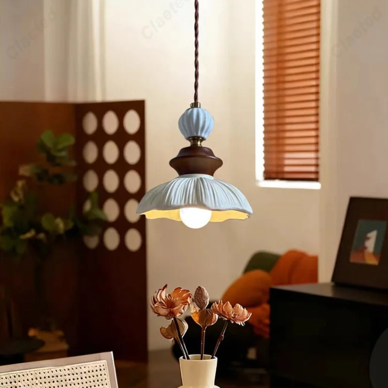 Nordic Retro Cream Style Pendant Light Lily of The Valley Flower Design Decorative Home Lighting for Bedroom Bedside Living Room