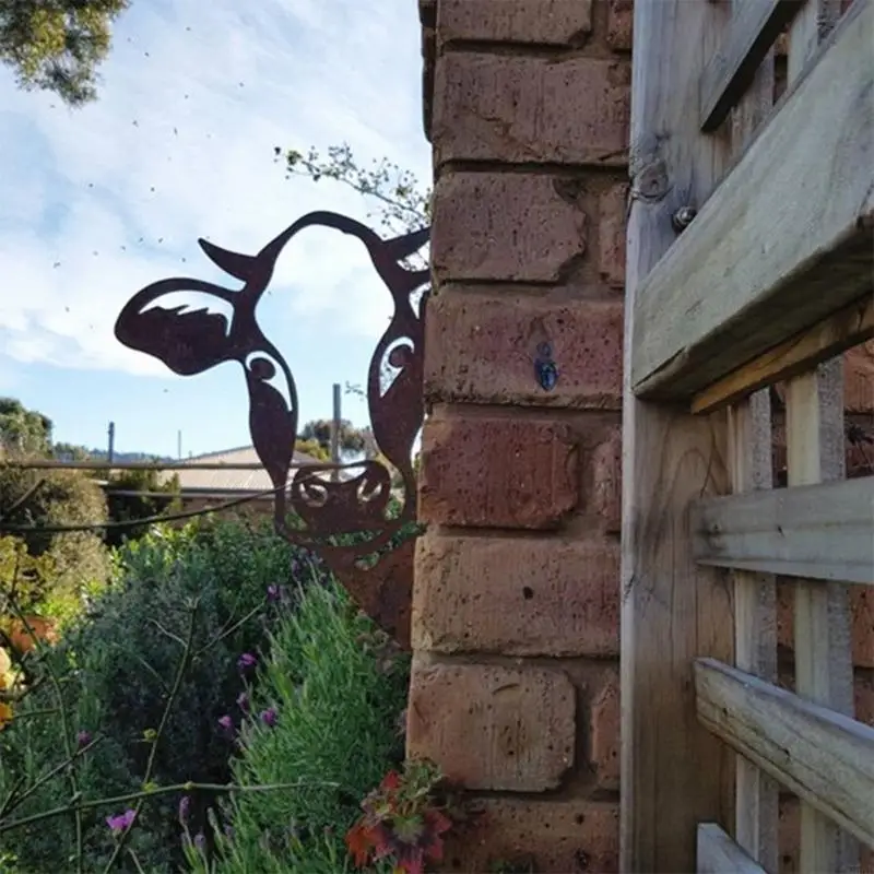 تطل على البقرة الماعز الحيوان المعادن الفن الجدار الديكور لطيف مزرعة منحوتة صورة ظلية الجوف خارج تمثال مزرعة سياج حلية C5AD