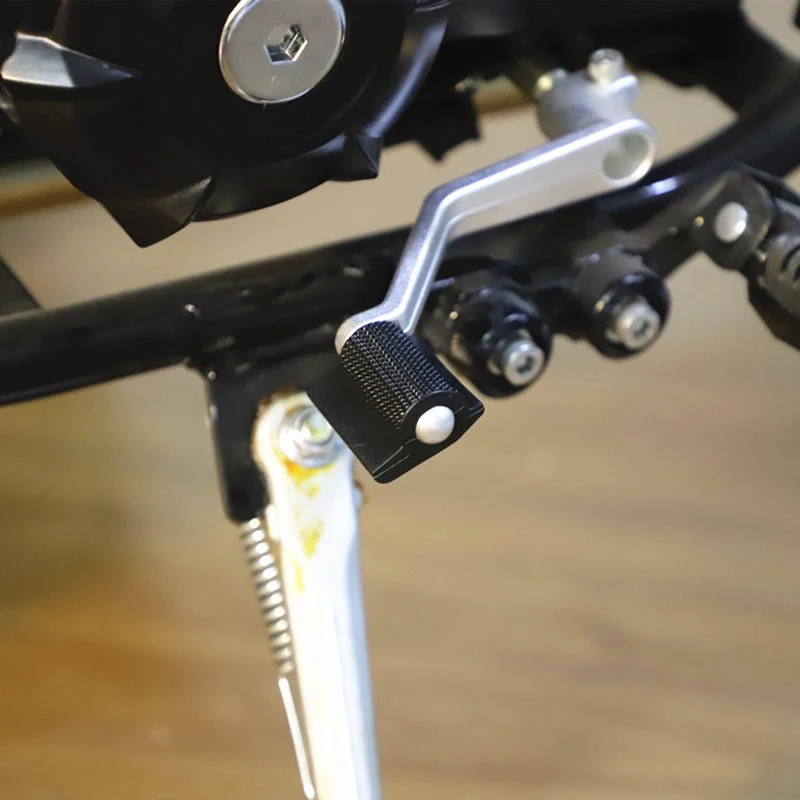 ل CFMOTO 450MT MT450 CF 450 MT 2024 2025 الدراجات النارية القدم الجانب حامل المكبر لوحة الوسادة مسنده تمديد الملحقات