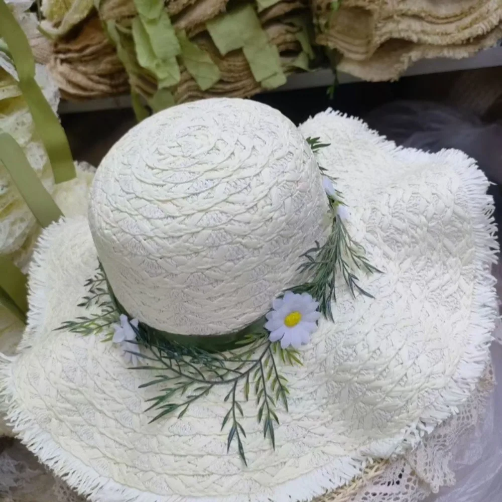

Hand-woven Raffia Straw Hat Wide-brimmed Chrysanthemum Design Fisherman's Hat Casual Sun Protection Beach Hat For Summer Outings