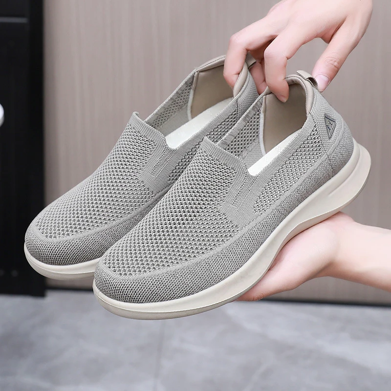 

Men s Outdoor Running Shoes Breathable Lightweight Soft Sole Spring Summer Casual Sports Sneakers Comfortable Wear Resistant