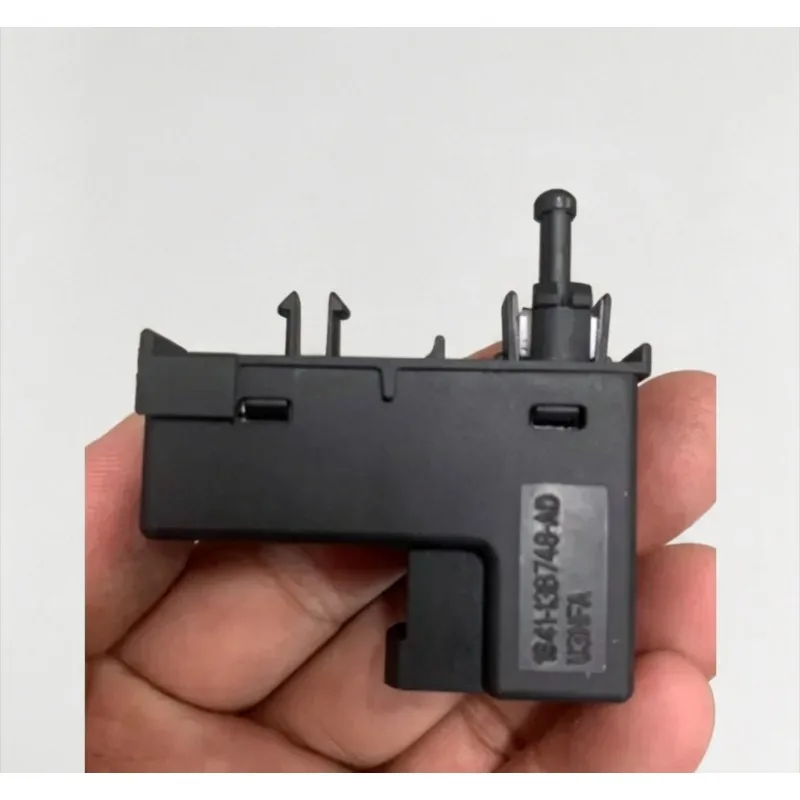 Suitable for Classic  Mondeo Winning Escape Glove Box Light Switch