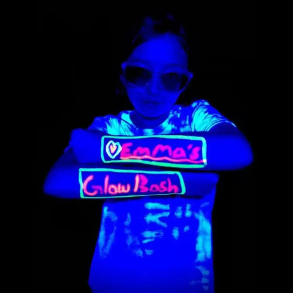 6 szt. Kredki do makijażu twarzy 5G, świecące w ciemności, fluorescencyjne, na bazie wody, do UV i podświetlenia czarnego, dla dzieci i dorosłych, na imprezy, cosplay i makijaż.