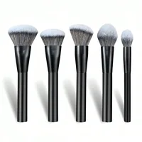 Ensemble de 5 pinceaux de maquillage pour le visage : pinceau à fond de teint, pinceau à poudre, pinceau à blush, pinceau à anticernes, pinceau à contour, pinceau estompeur. Pinceaux de maquillage haut de gamme avec manches enduits d'huile pour une prise en main confortable. Outils de maquillage de qualité professionnelle avec des poils denses et doux. Pinceaux de maquillage portables, indispensables pour les voyages, la maison et l'utilisation quotidienne. Outils de beauté pour femmes 3