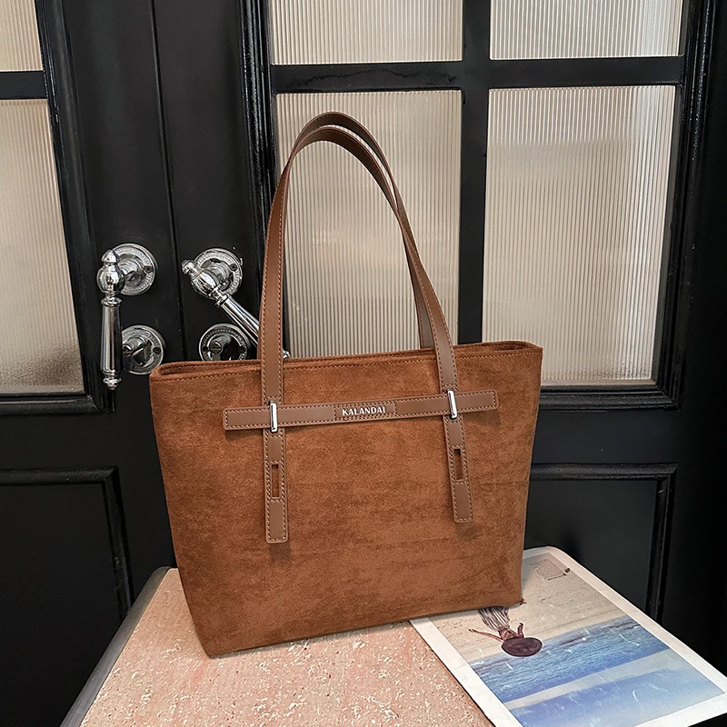 

Сумки на плечо из искусственной замши большой емкости для подмышек, осенне-зимние модные индивидуальные супер крутые трендовые сумки-тоут в стиле ретро для женщин