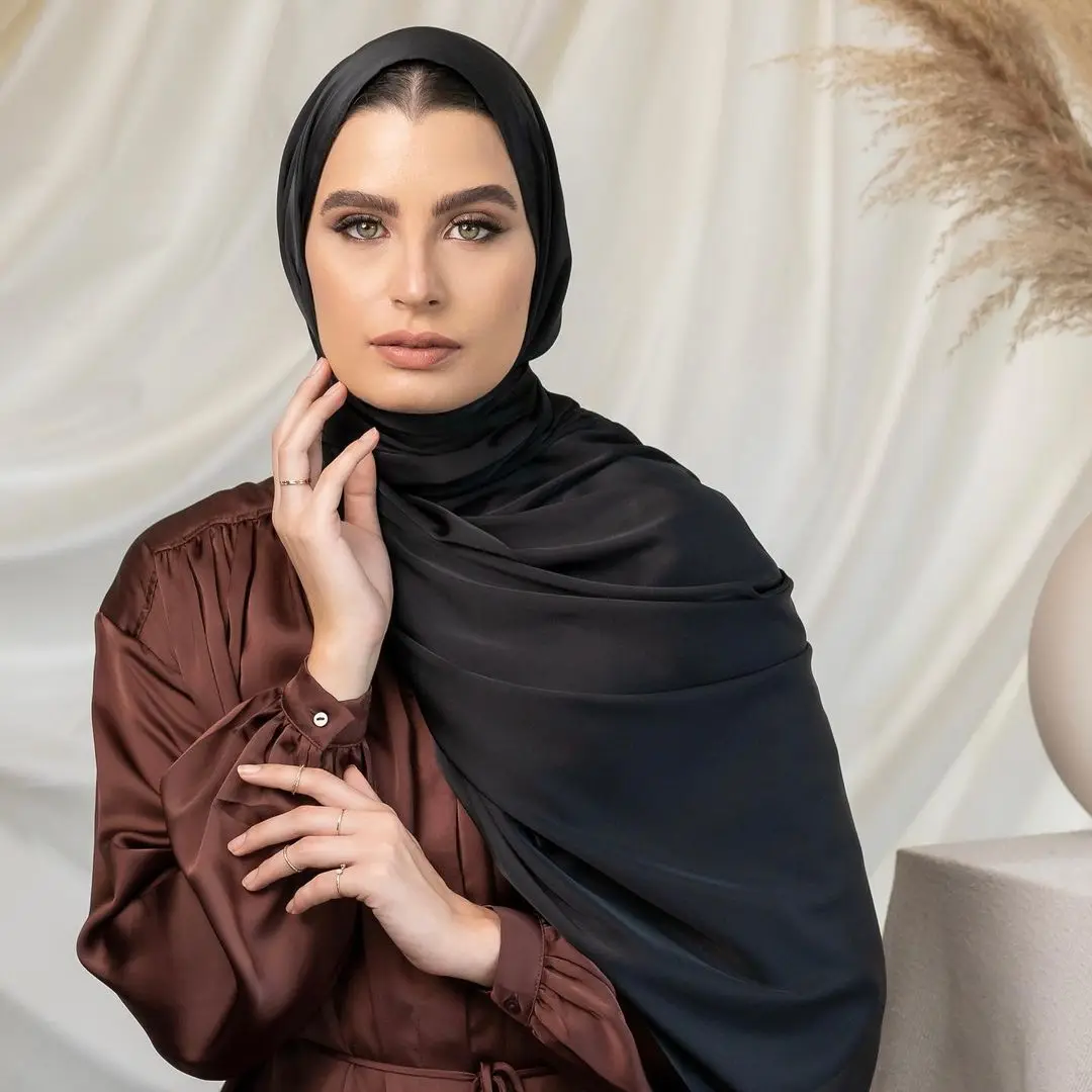 Gran oferta, bufanda musulmana de satén de seda, chal de diseño lujoso para mujer, Hijab de satén, chal liso para mujer musulmana, bufandas de seda Tudung