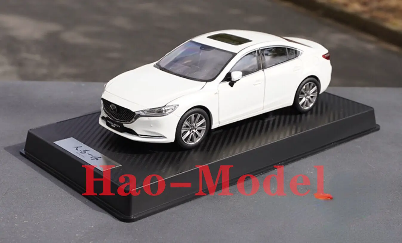 Carro modelo de liga para Mazda Atenza, metal fundido, brinquedos para meninos e meninas, passatempo, coleção de ornamentos, branco, 1:18, 2019