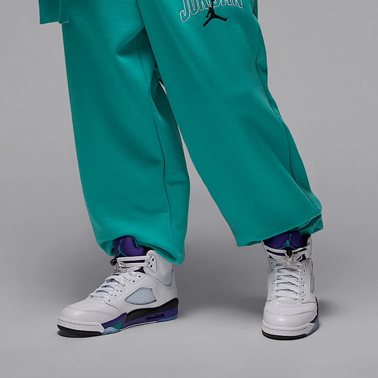 

Nike Jordan Men's Air Cushioned Basketball Shoes HQ7978-100