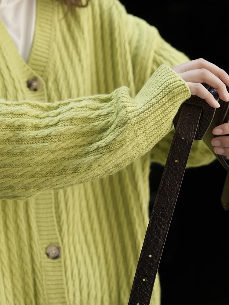 FANAN Korean Style Thick Warm Knitting Sweater For Women V Neck Single Breasted Office Lady Coats Female Vintage Tops Winter New