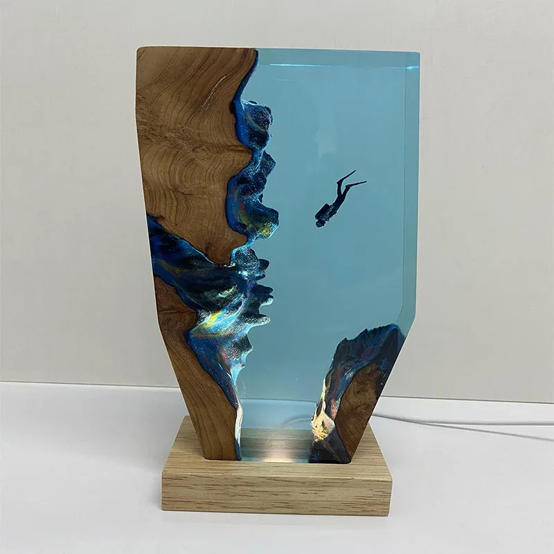 Lampe en résine à thème Spelunking pour homme unique, belle veilleuse artistique créative, décoration artisanale, lampe de Table USB