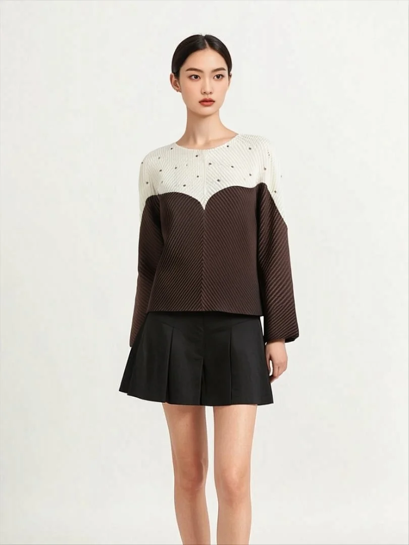 

Miyake Pleated Long Sleeved T-shirt Autumn Women's Clothing 2025 New Fashion Pleats Versatile Base Shirt with Inner Short Top