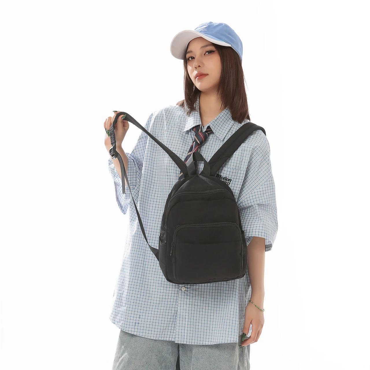 حقيبة ظهر نسائية خفيفة الوزن م - مراجعة Mini Backpack Women وسعره