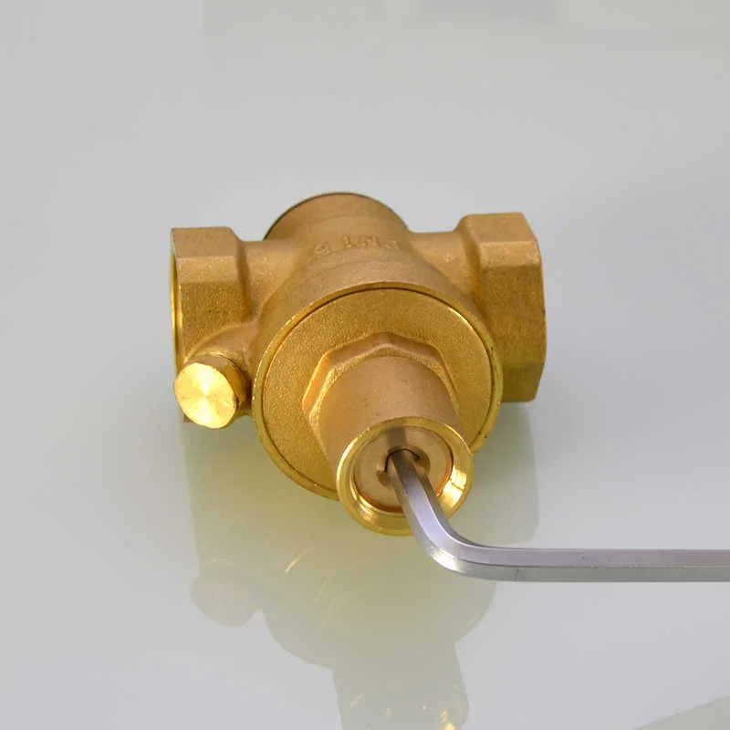 Water Pressure Reducing Valve Water Pipe Pressure Reducing Valve 1/2IN 3/4IN 1IN Net Water Heater Home Regulator Valve Thickened