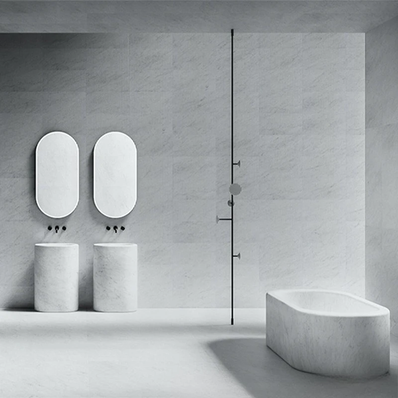 Cabide de chão em latão