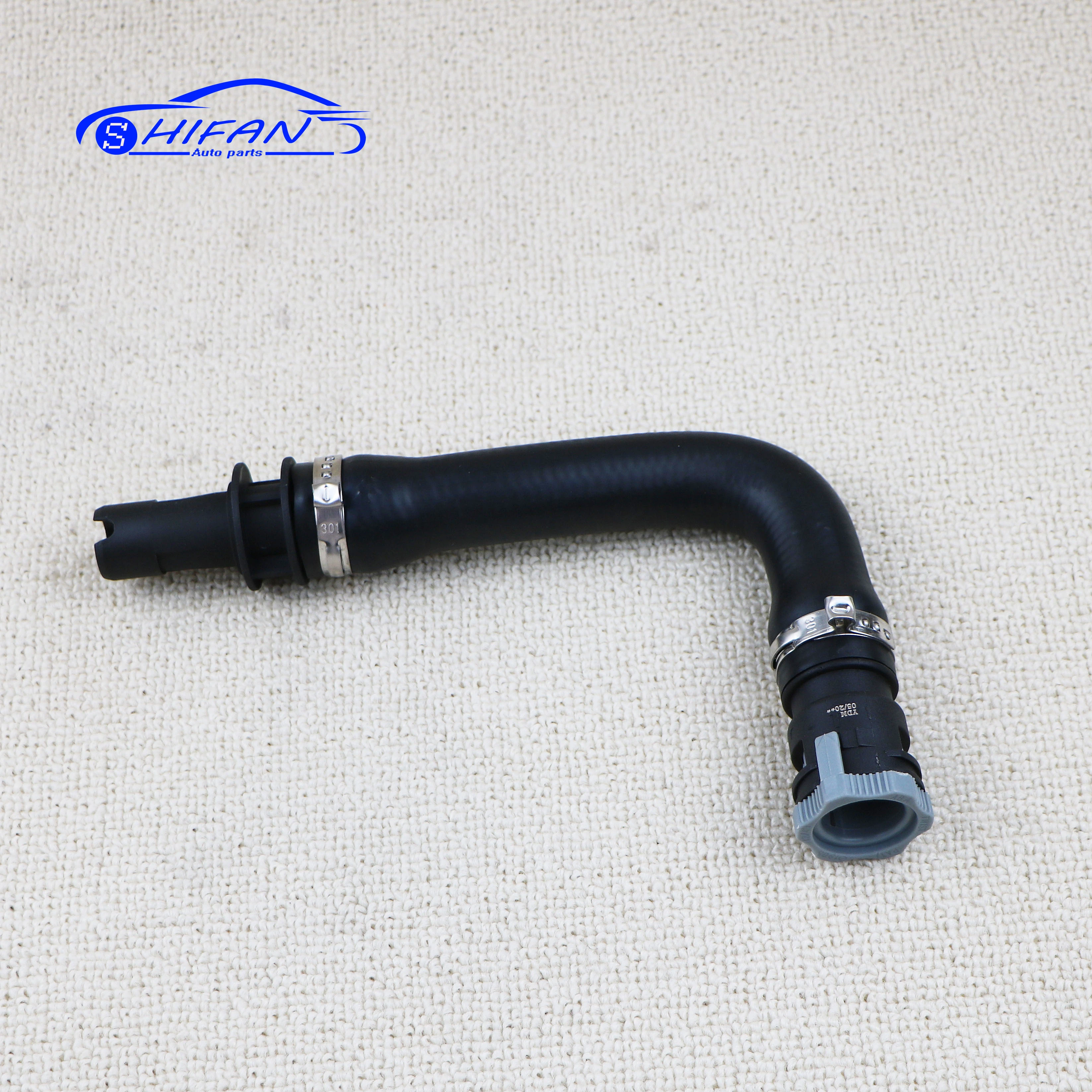 30636952 Radiator HVAC Heater Hose Water Hose For S40 C30 V50 C70 2005 2006 2007 2008 2009 2010 2011 2012 2013 30794656