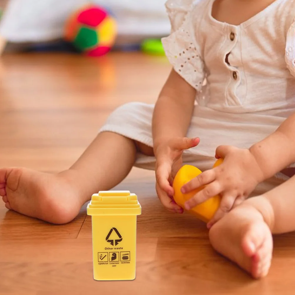 

15 Pcs Mini Trash Can Small House Recycling Bin Lid Plastic Toys Scene Model Realistic Design House Decor