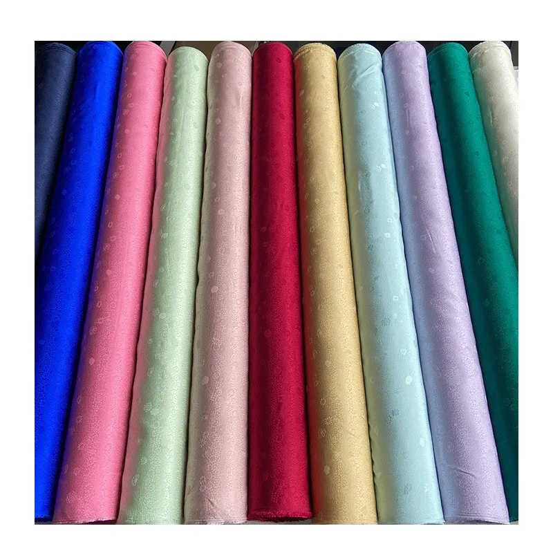 Summer jacquard silk satin fabric replicates the traditional Chinese style of Republic China era cheongsam skirt