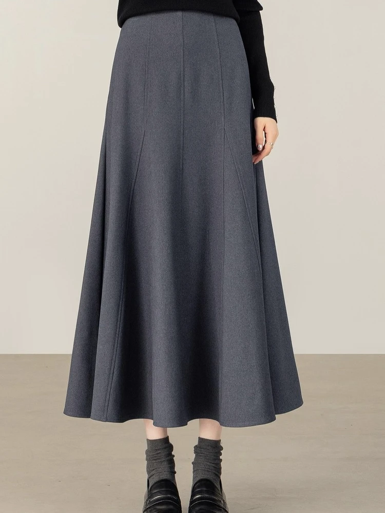 

SENTUBILA Women's Grey A-Line Skirt 2025 Autumn New Elegant Triangular Insert Hem Mid-Length Commuter Casual Skirt 153QG3204