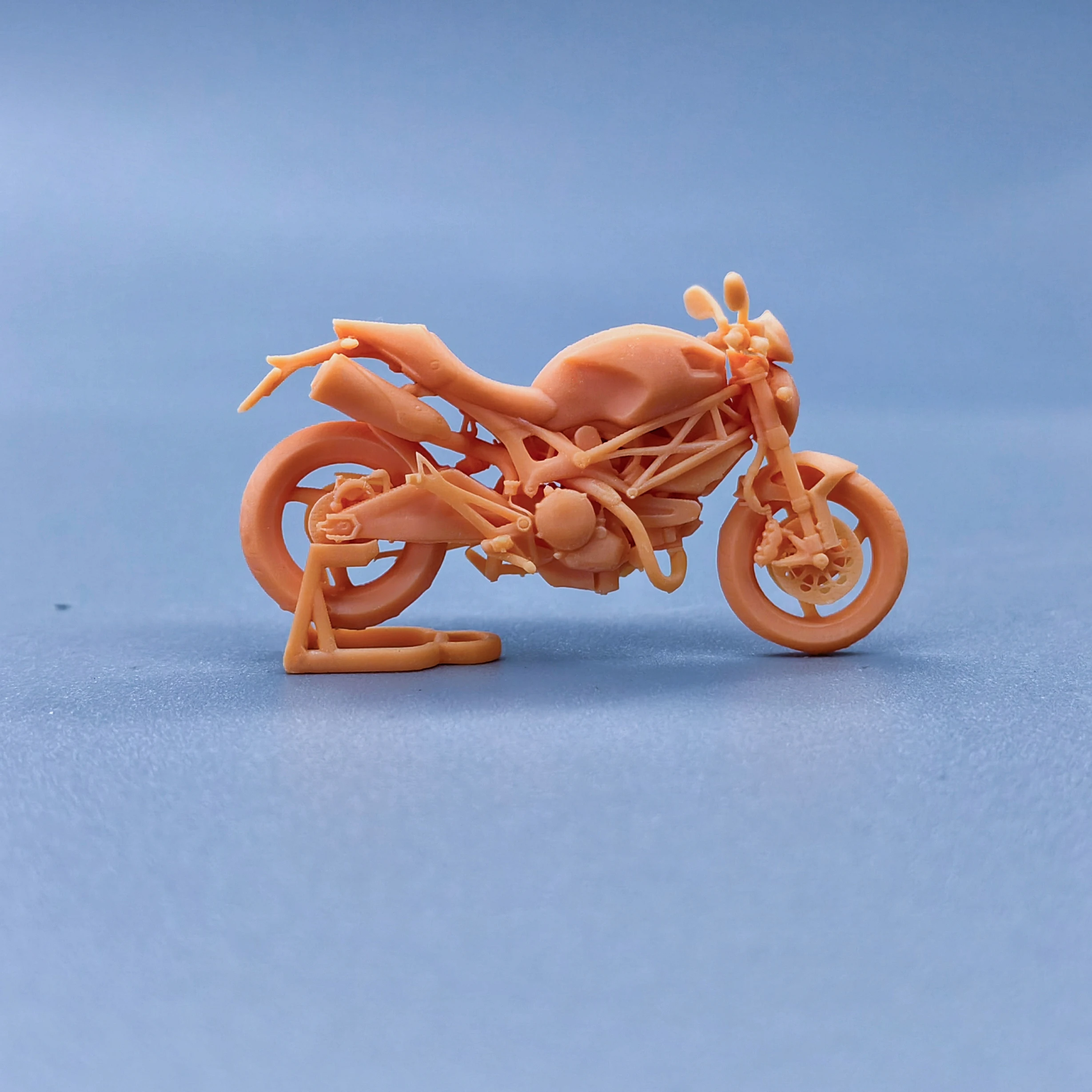 1/64 1/43 Figurines Scale Model Resin motorcycle Uncolored Miniatures Diorama Hand-painted 696 V016