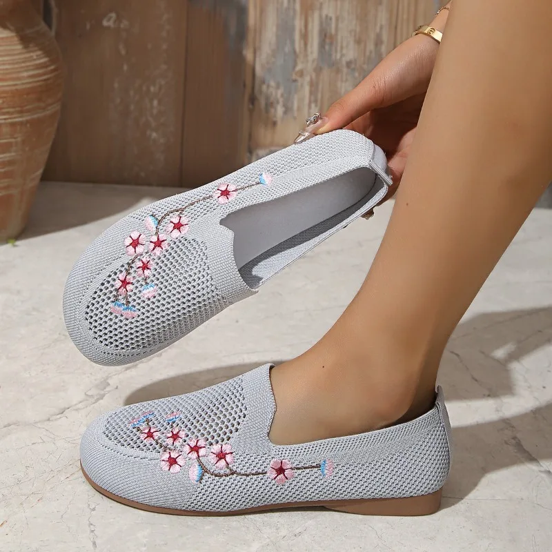 Sapato raso com malha bordada para mulheres, slip-on casual, mocassins rasos, calçado respirável, verão elegante